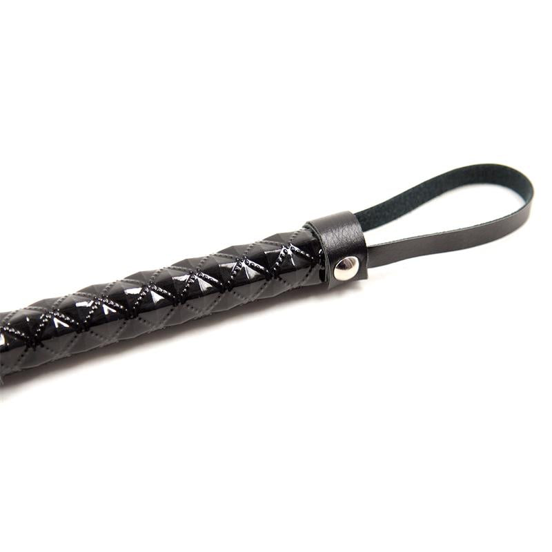 LATETOBED BDSM LINE Flogger Diamond Pattern with Metal Hardware 39 cm Black
